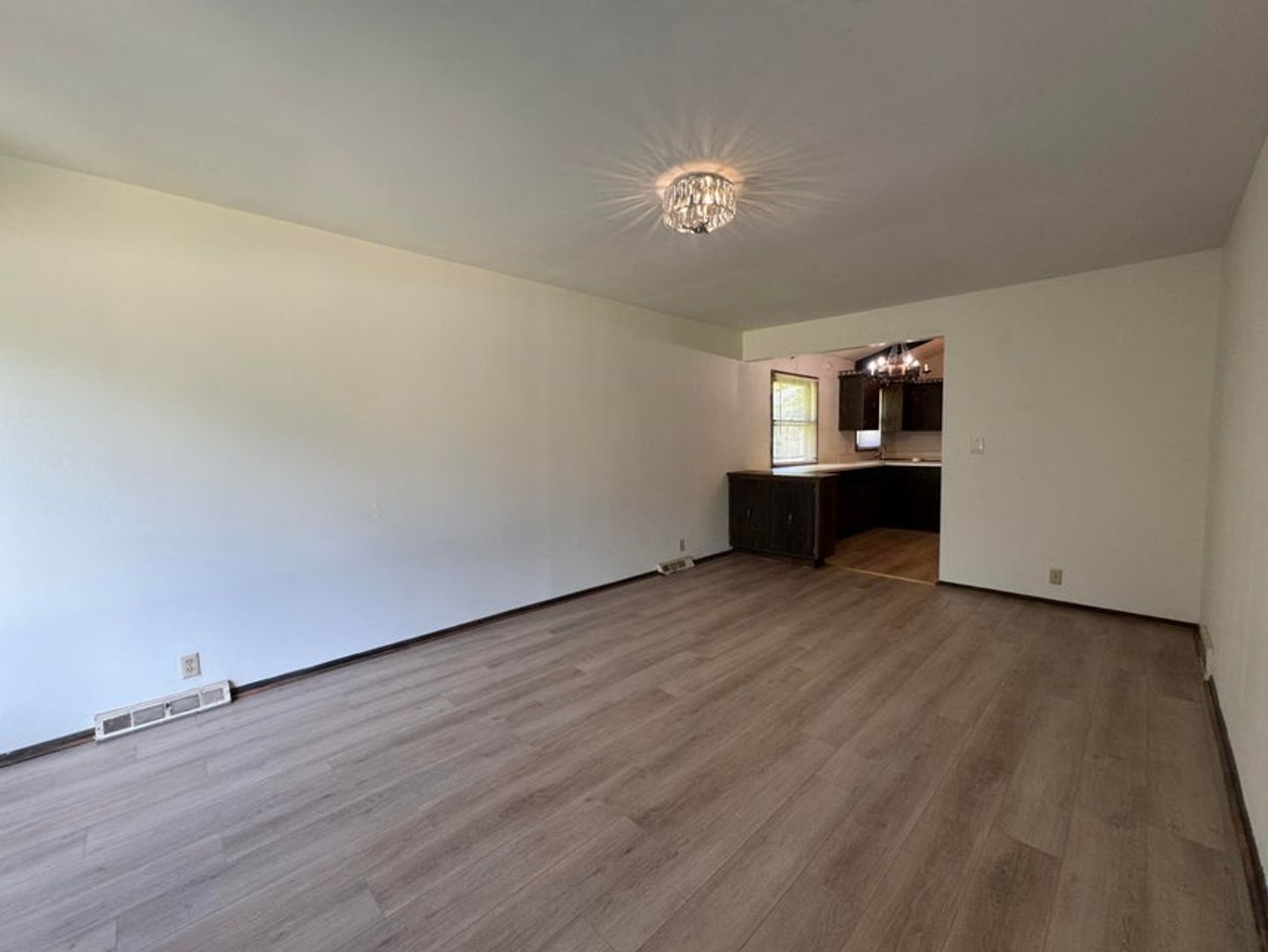 Building Photo - 2330 S Brookside Pkwy