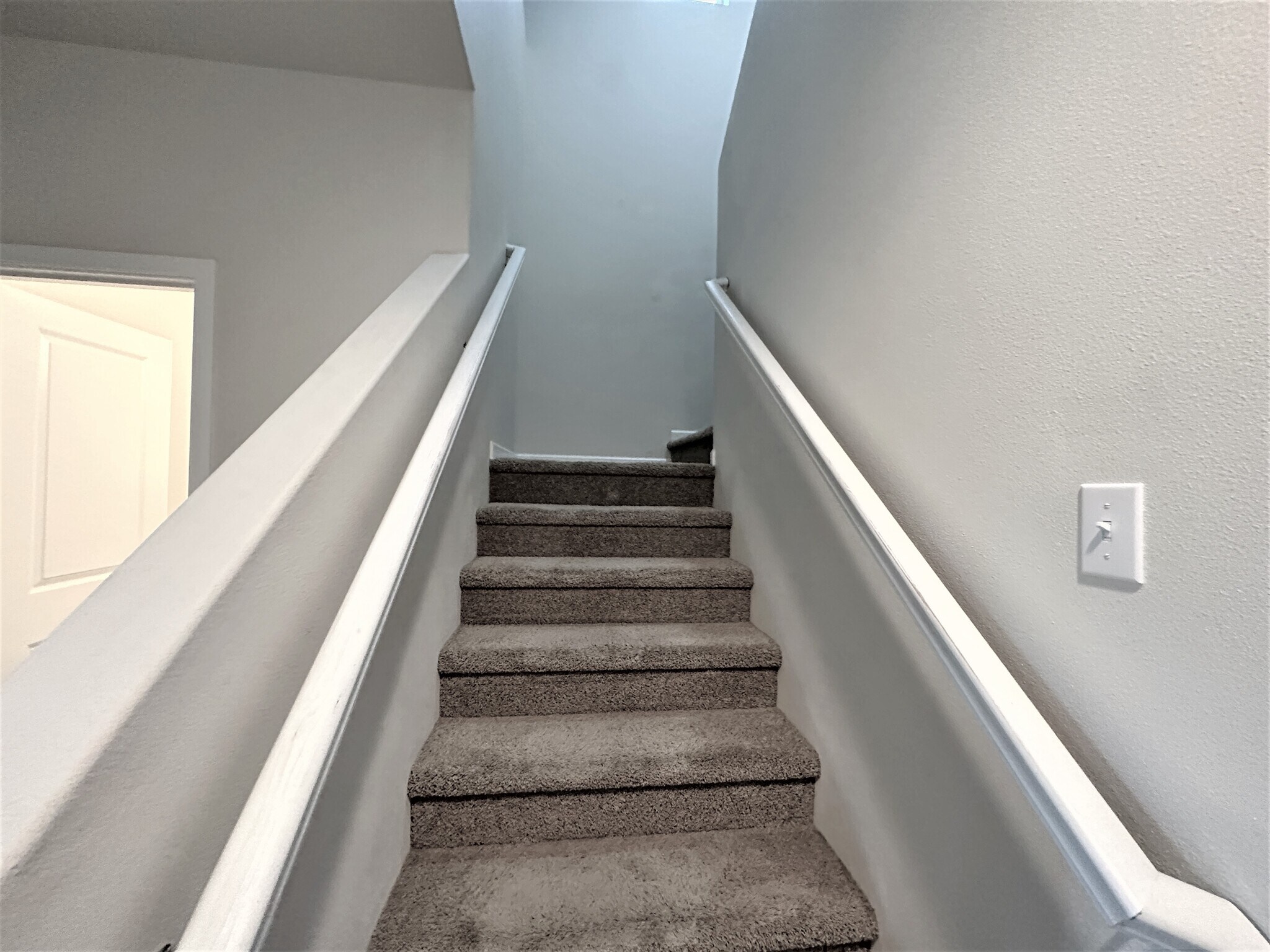 Building Photo - 8921 170th St NE