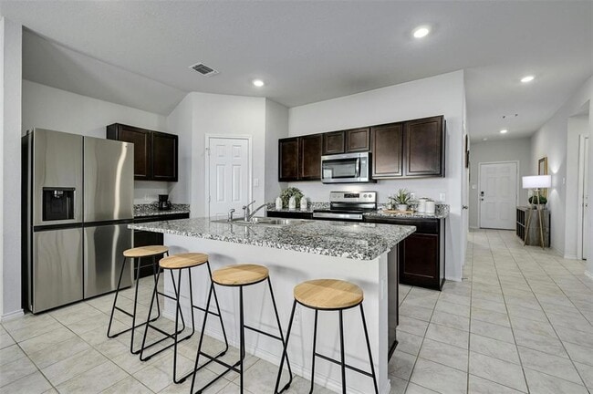 Building Photo - 1045 Taggart Trail