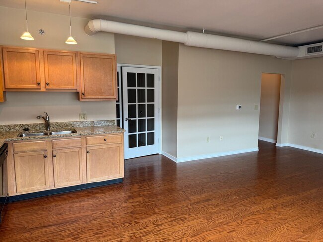 Building Photo - Lehigh Riverport Condo Available