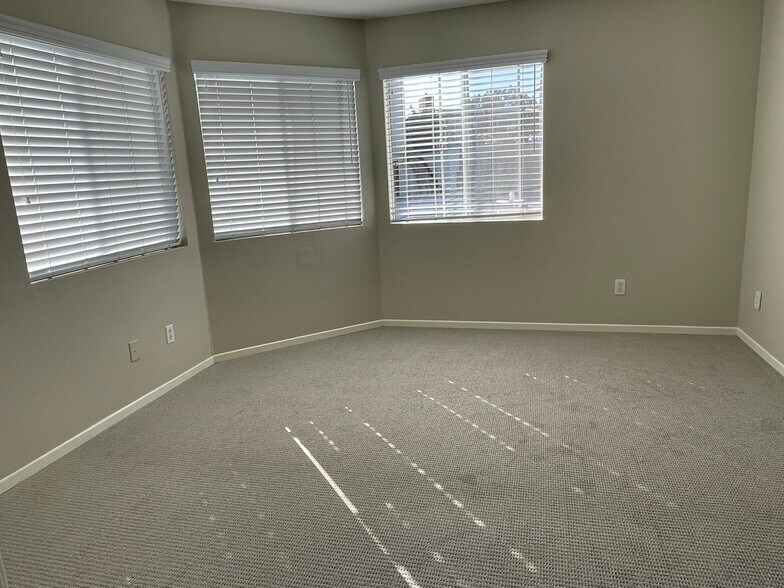 Building Photo - 33816 Castano Dr