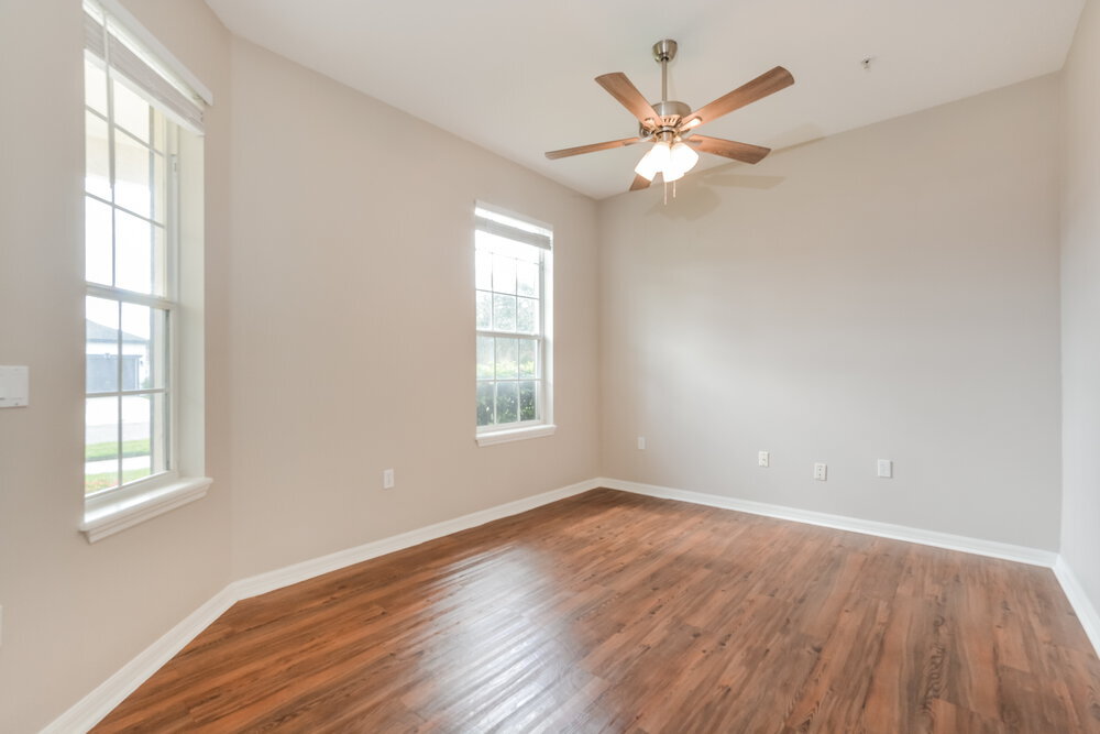 Building Photo - 10469 Moss Rose Way