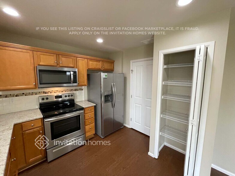 Building Photo - 3524 Celebration Ave E