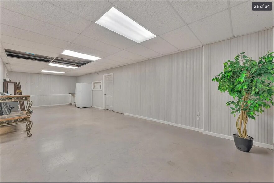 Building Photo - 4 Blenheim Ln