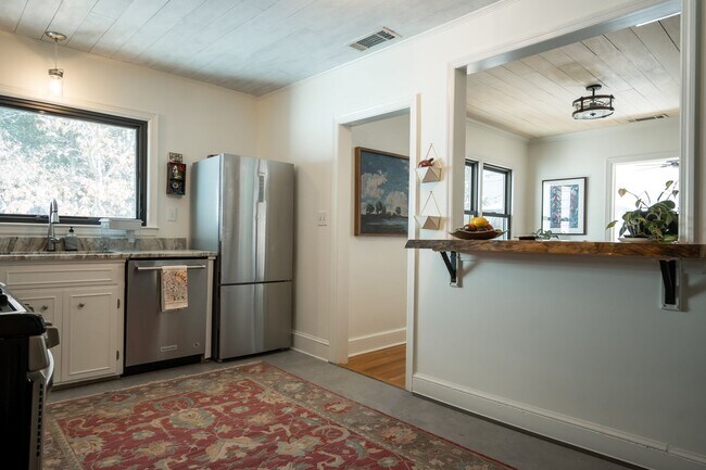 Building Photo - 119 Fortson Cir