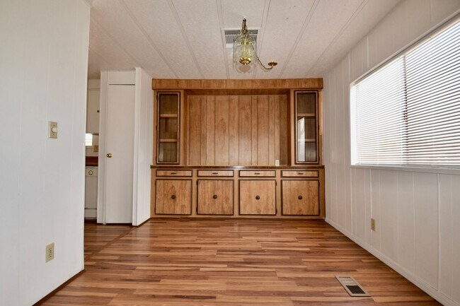 Building Photo - 3 bed 2 bath Mesa home in a quiet neighbor...