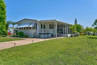 Building Photo - 7075 SE Bluebird Cir