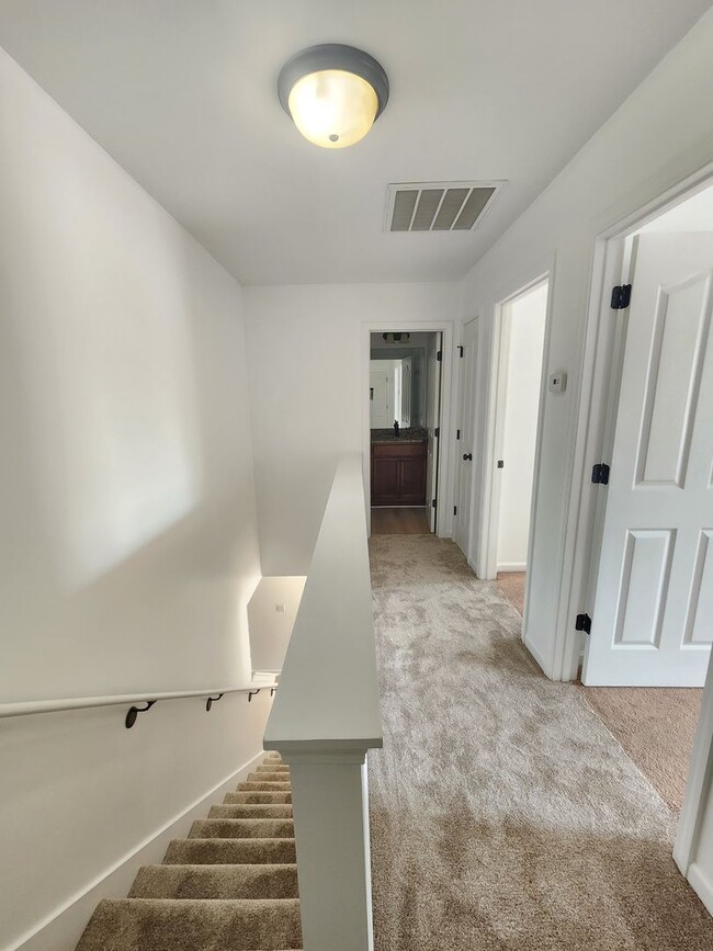 Building Photo - COMING SOON!!! Weaverville Townhouse-End U...