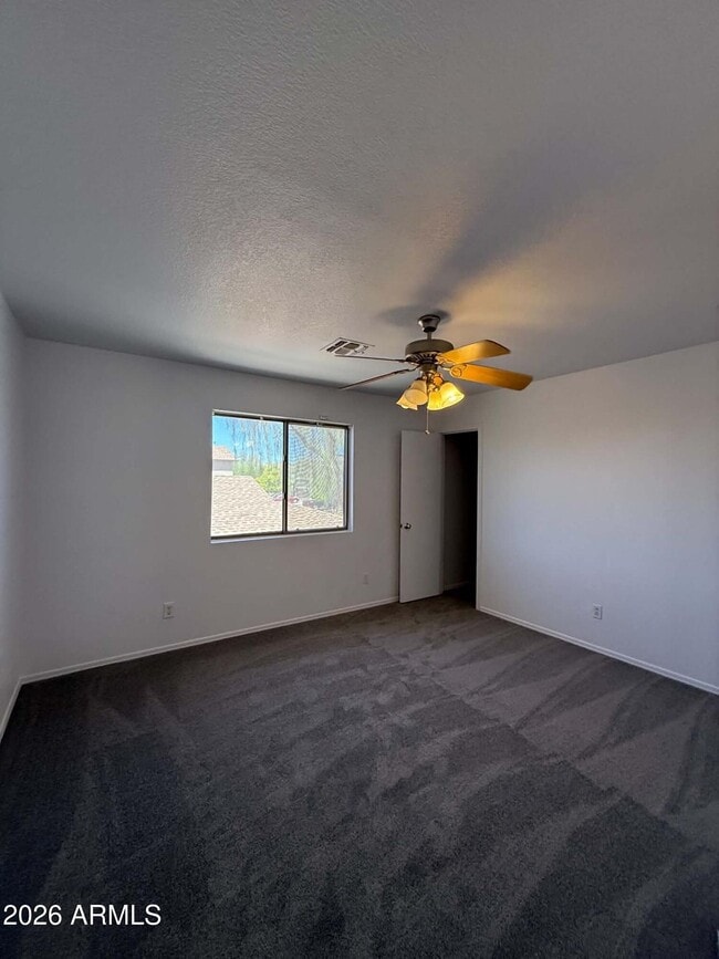 Building Photo - 1261 E Dust Devil Dr