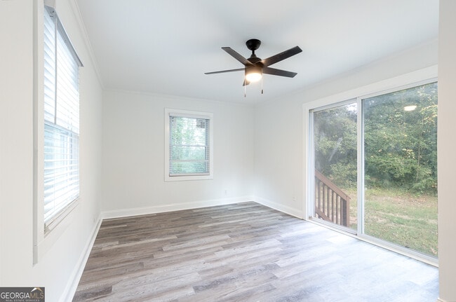 Building Photo - 4175 Cottage Ln