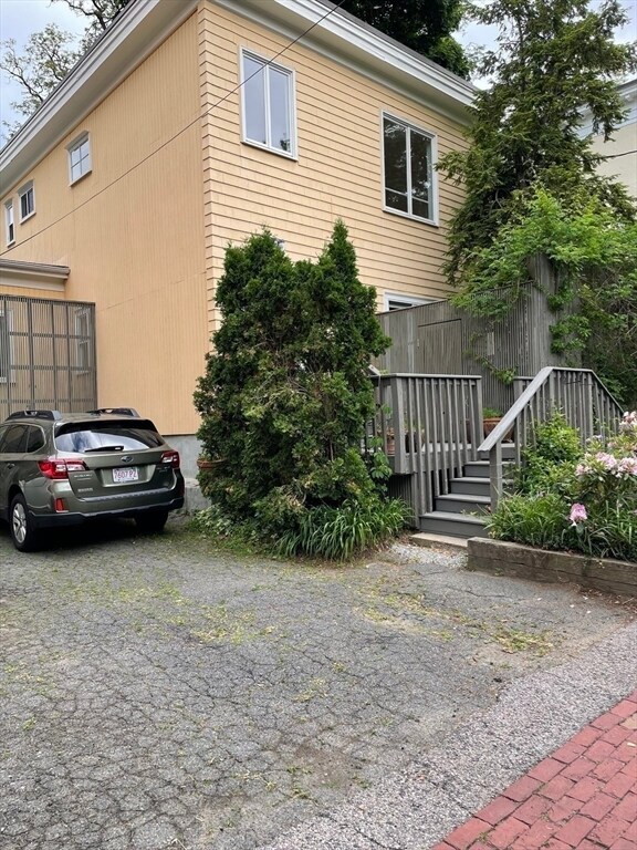 Building Photo - 53 Sacramento St