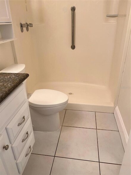 Building Photo - 16039 Grass Lake Dr