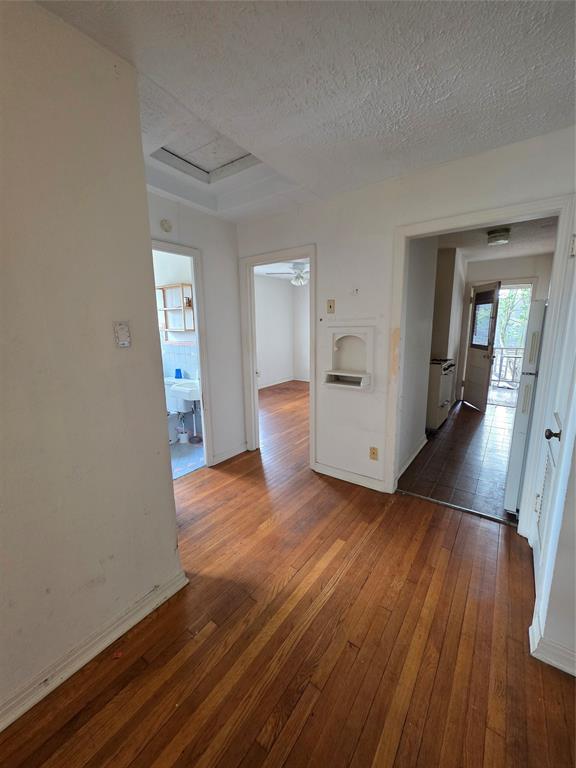 Building Photo - 3817 S Shepherd Dr