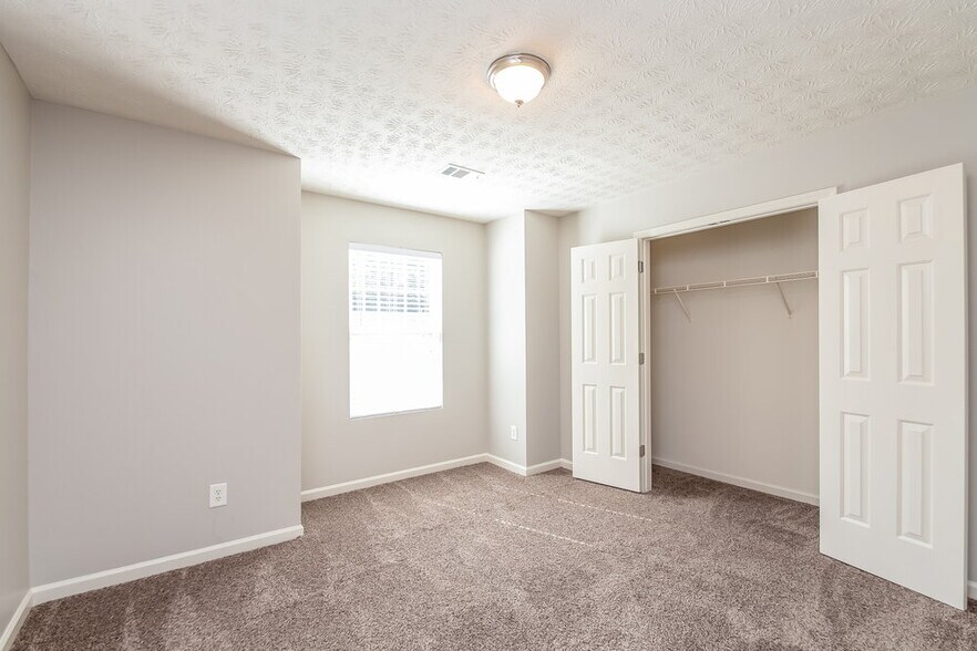 Building Photo - 5295 Tussahaw Crossing