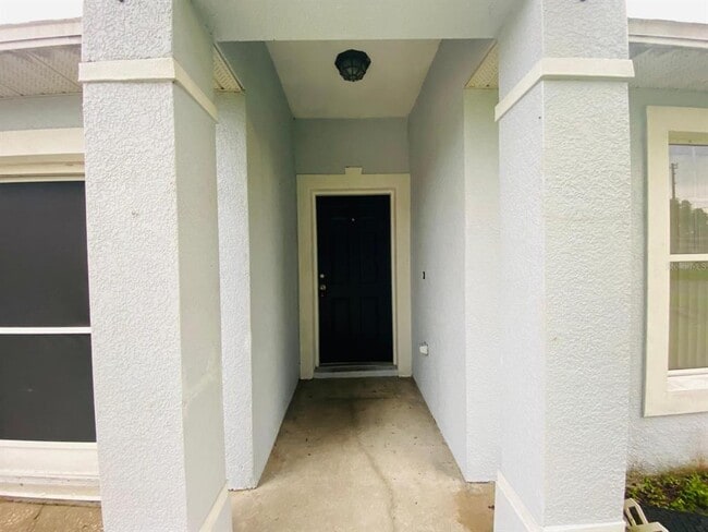 Building Photo - 502 Albatross Dr