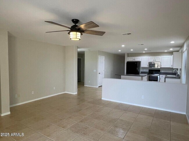 Building Photo - 6942 E San Tan Way