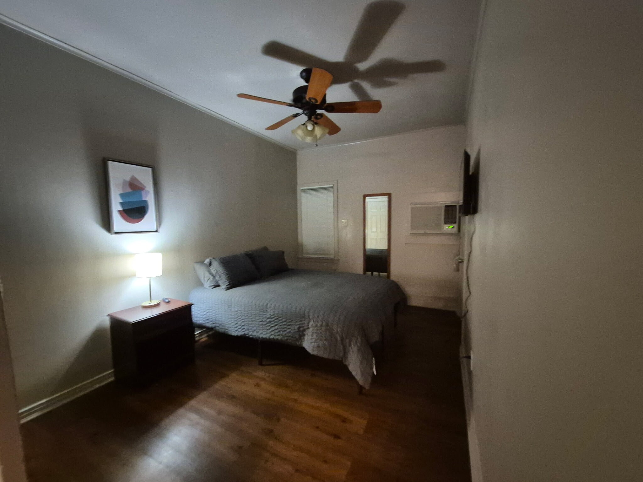 Building Photo - 2379 Highland Ave