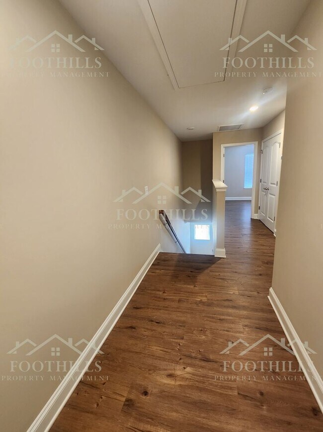 Building Photo - 113 Cypress Run