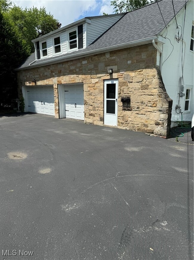 Building Photo - 35755 Miles Rd