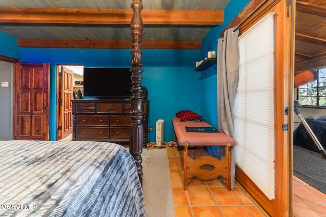 Building Photo - 1 Pinto Trail