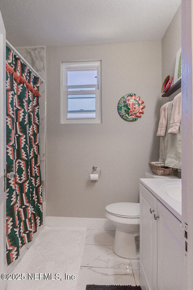 Building Photo - 909 Talbot Ave