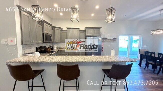 Building Photo - 4658 San Lorenzo Dr