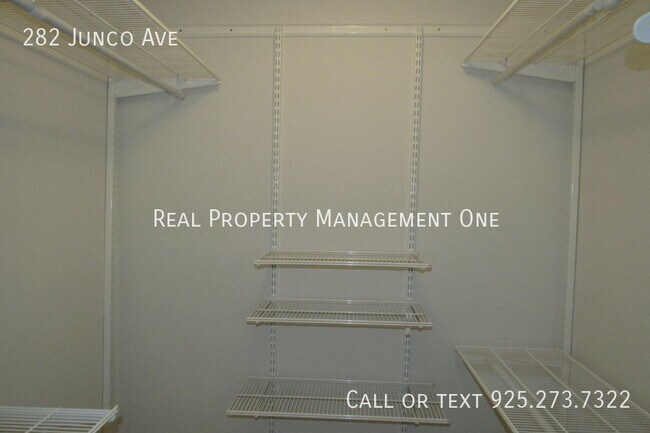Building Photo - 282 Junco Ave