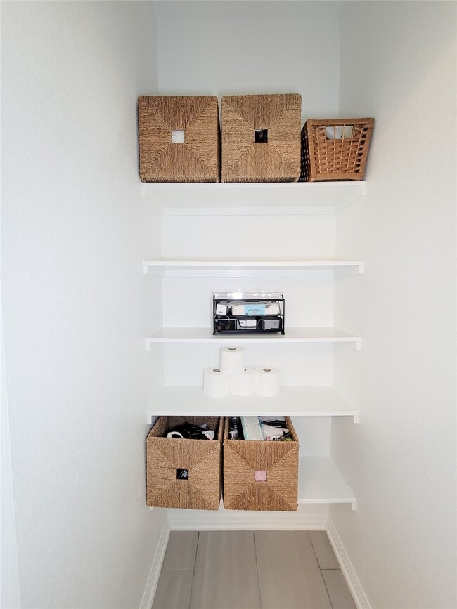 Building Photo - 8214 Leisure Pt Dr