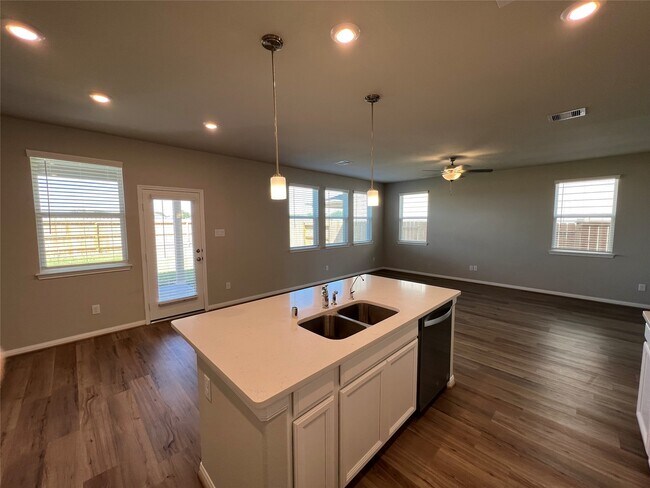 Building Photo - 5635 Giving Grace Wy