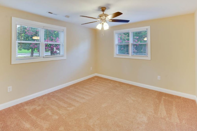 Building Photo - 1519 Lasalle St