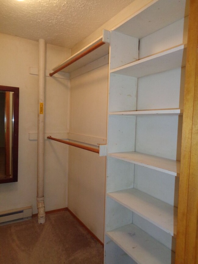 Building Photo - 417 Cobbs Creek Rd
