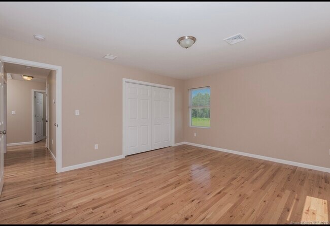 Building Photo - 13 Nature Ave