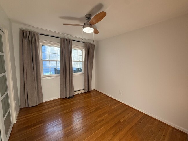 Building Photo - Fantastic Home Near Three Chopt and Patterson Available immediately!