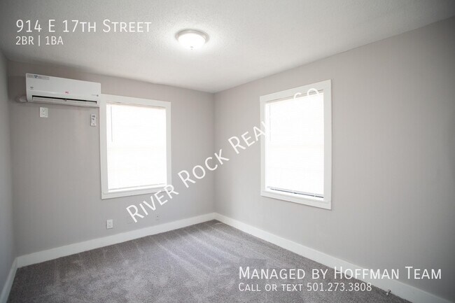 Building Photo - 914 E 17th St
