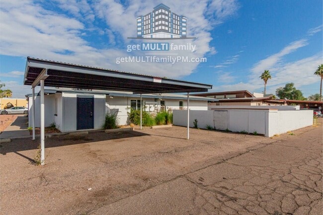 Building Photo - 515 W Pebble Beach Dr