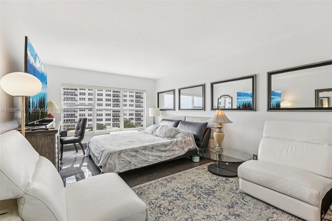 Building Photo - 3550 Galt Ocean Dr