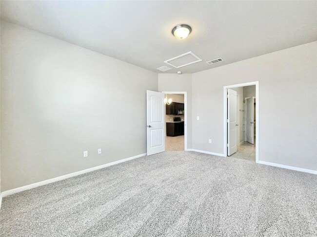 Building Photo - 415 Crater Lake Dr