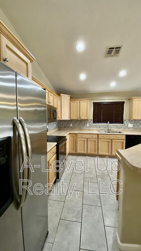 Building Photo - 6839 W Brightwater Way