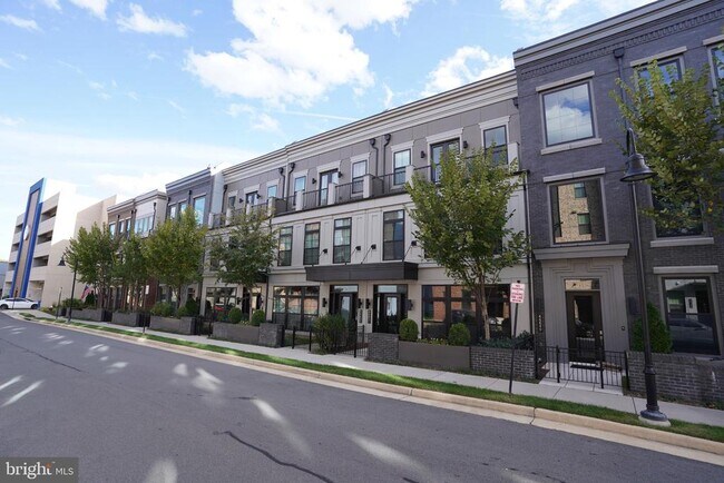 Building Photo - 44655 Provincetown Dr