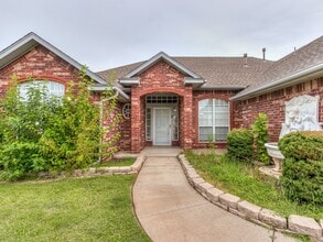 Building Photo - Stunning Open-Concept Home with Luxury Primary Suite & Outdoor Living