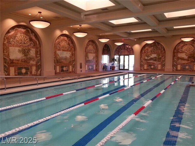 Building Photo - 4814 Regalo Bello St