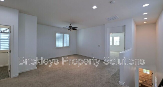 Building Photo - 2632 S Tobin