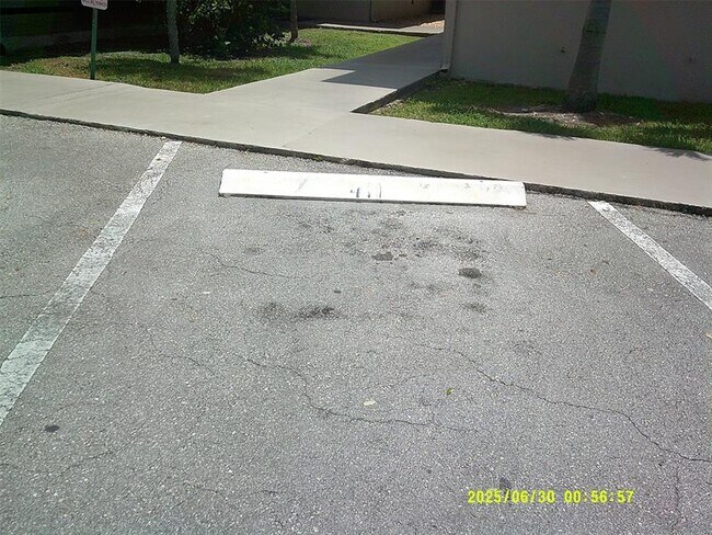 Building Photo - 5800 Margate Blvd