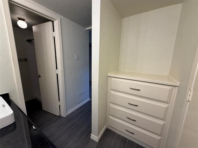 Building Photo - 3175 Golden Oak Ct