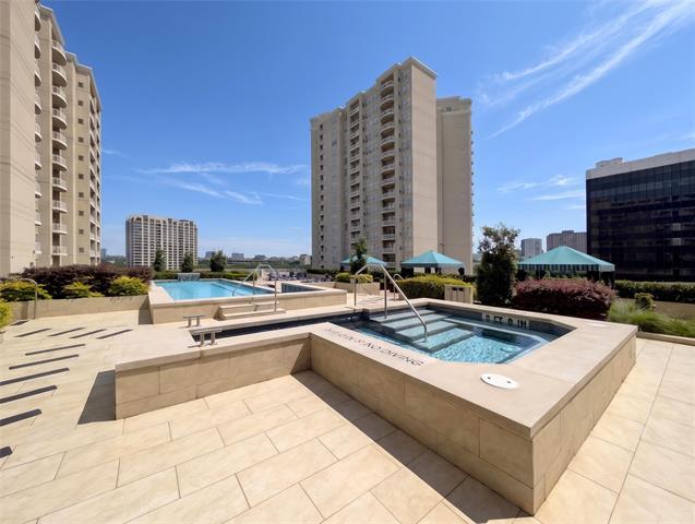 Building Photo - 3225 Turtle Creek Blvd