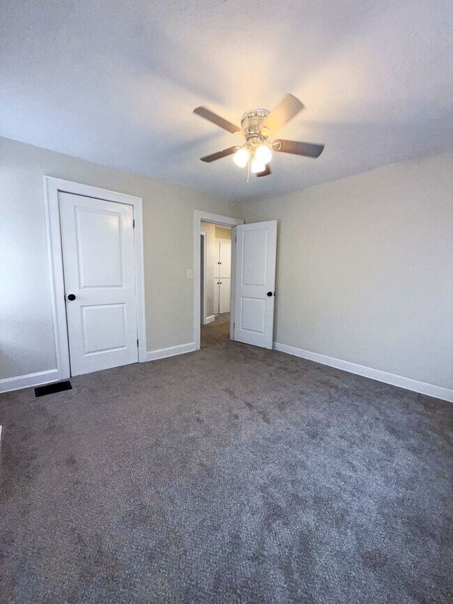 Building Photo - Gorgeous 4BR Renovation with Stylish Updates and Plenty of Space!