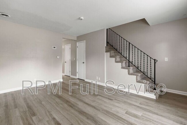Building Photo - 1112 McAlpine Avenue
