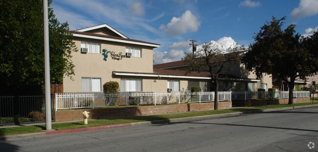 Building Photo - 677 E Ruddock St