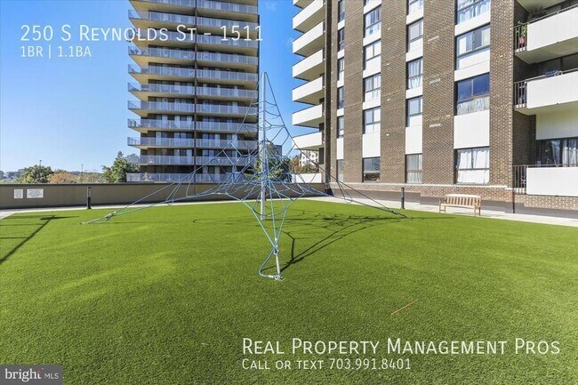 Building Photo - 250 S Reynolds St