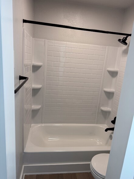 Building Photo - 412 Williams Ct